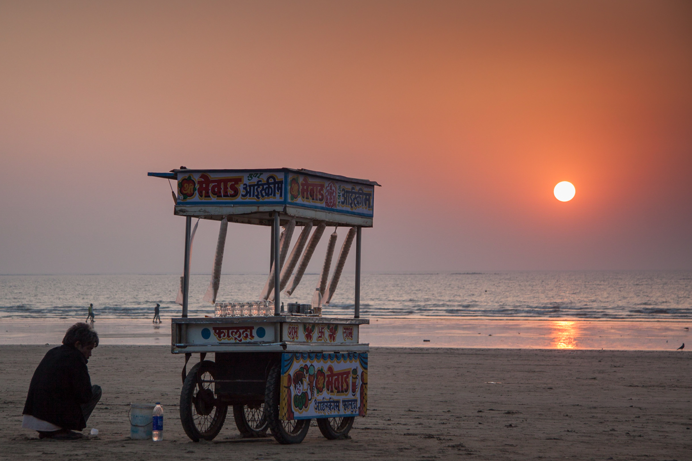 Street photography City of Mumbai, Juhu Beach