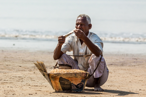 Street photography City of Mumbai, Juhu Beach